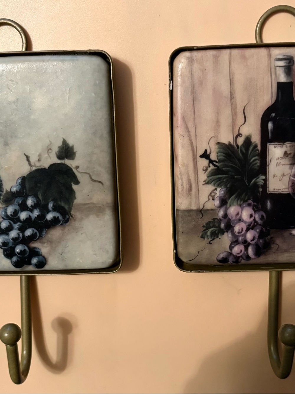 Grape Artwork Ceramic Wall Hooks - Purple & Black Grapes